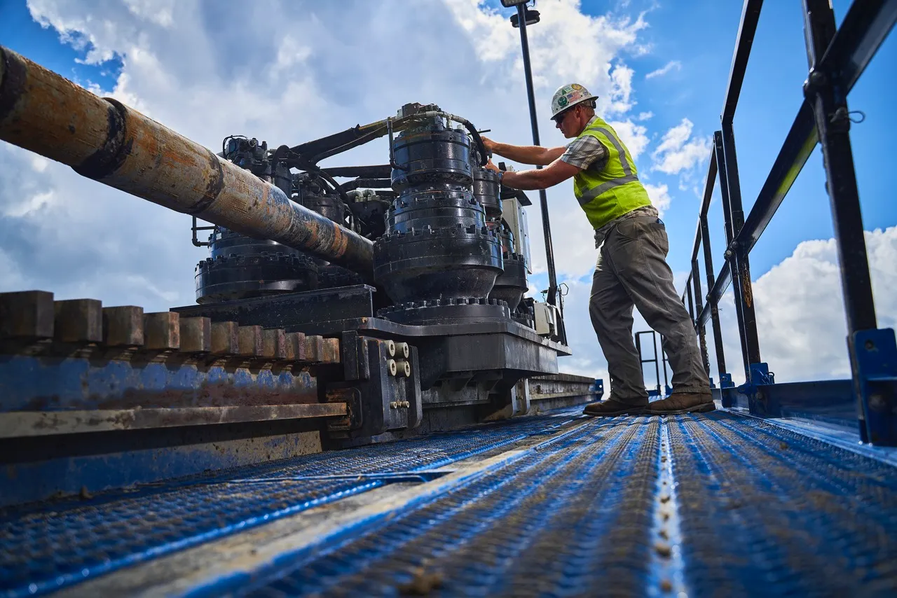 New  DD600 at Papé DitchWitch West