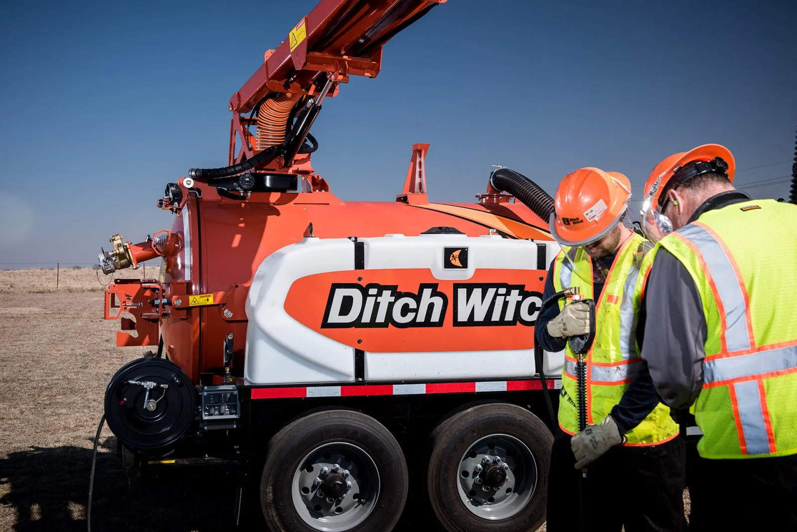 New  HX75 VACUUM EXCAVATOR at Papé DitchWitch West