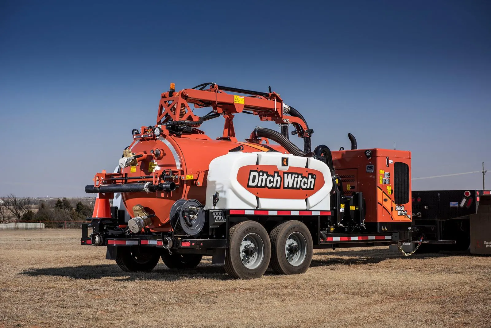 New  HX75 VACUUM EXCAVATOR at Papé DitchWitch West
