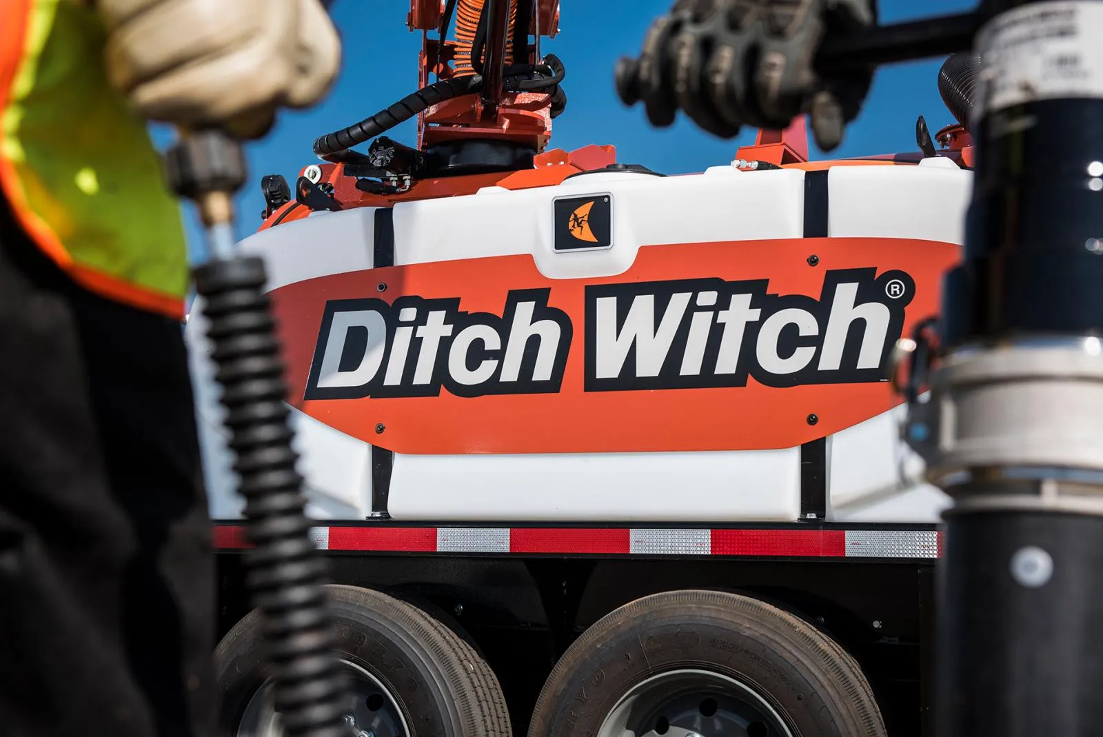 New  HX75 VACUUM EXCAVATOR at Papé DitchWitch West